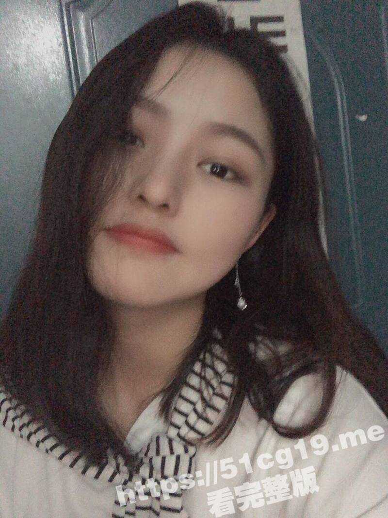 营口理工学院学妹 何晴菀 清纯嫩妹浴室裸体掰穴揉胸诱惑男友 卖力口交自拍视频流出 - 51吃瓜网-51吃瓜网