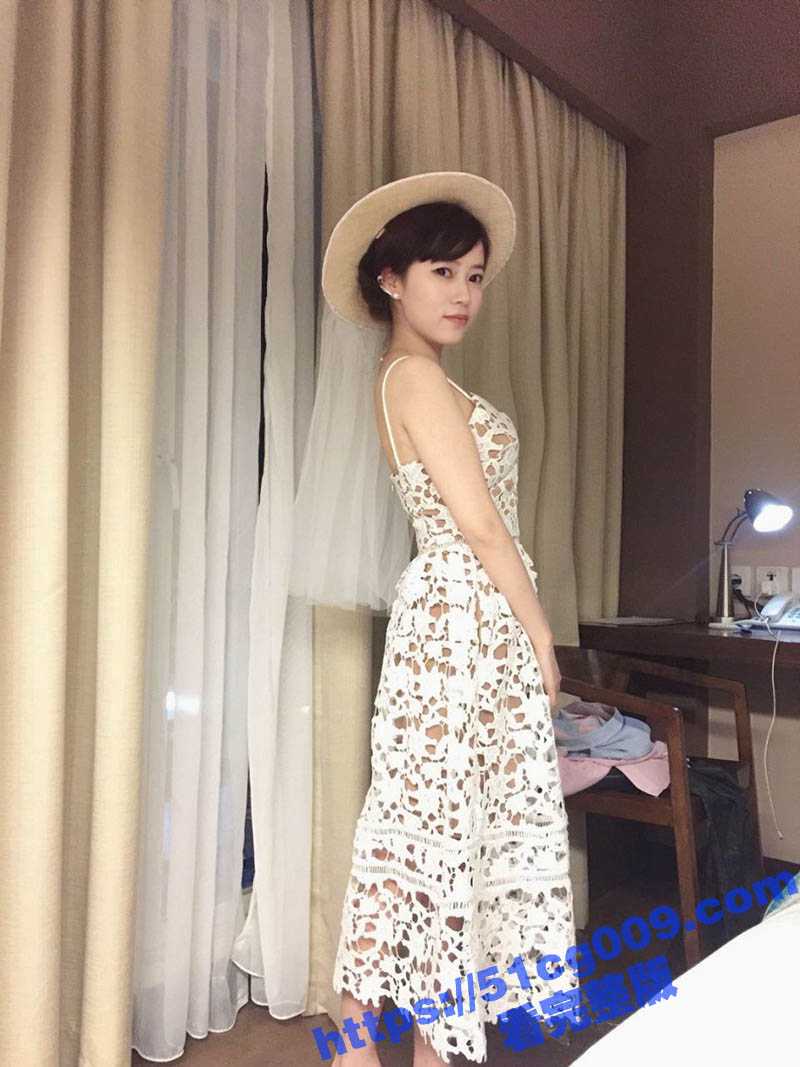 极品反差少妇人妻 非常喜欢口爆吃鸡第一次约会就在饭店厕所口爆 口活非常厉害 没几下就射嘴里了 - 51吃瓜网-51吃瓜网