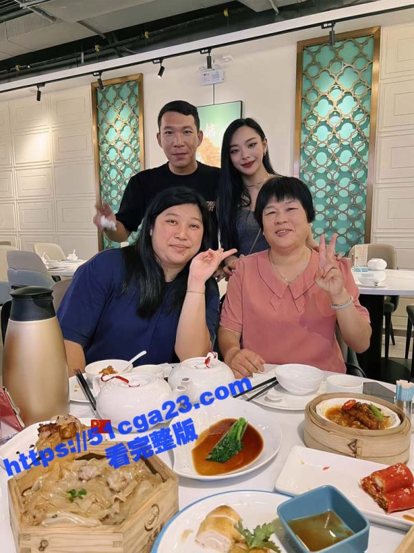 香港极品幼师 王露兒 惊曝丑闻 发自慰视频勾引学生家长求包养 私生活乱的没边！-51吃瓜网