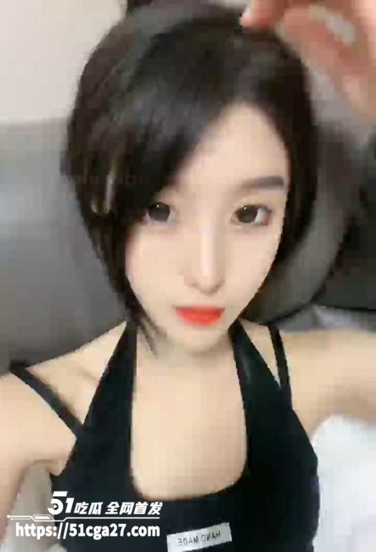 网黄主播 优甜大大 丝足专场直播视频流出！白丝美足遭男奴狂舔 女王享受撩粉两不误 吸吮声响刺激爆棚！-51吃瓜网