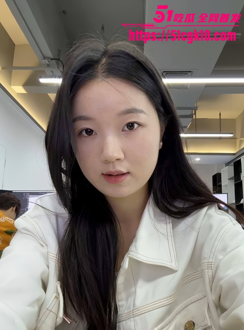 大神约炮极品少妇 深喉口爆吞精 玩具铃铛插屁眼 镜前无套后入 淫叫不停！ - 51吃瓜网-51吃瓜网