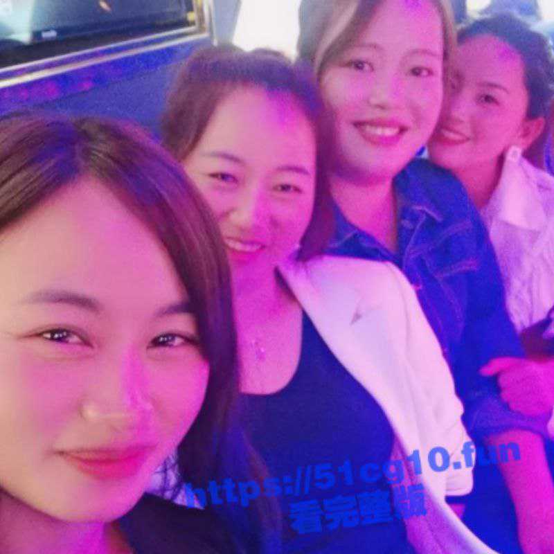 鸡吧太小不让操！云南文山幼儿园教师将自己骚照片发给多位学生爸爸 约炮前先验货 尺寸不达标直接PS！-51吃瓜网