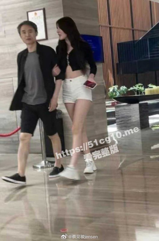 吃顿饭做四次爱！武汉大学周玄毅 教授与女学生聊骚被曝光 女学生杨帆性爱视图全集来啦！-51吃瓜网