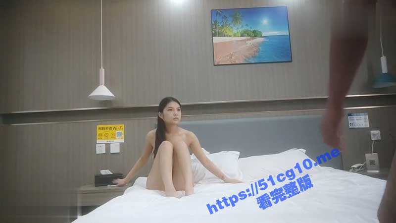 我出来玩还要看你脸色？大神老王酒店约炮暑假出来兼职的暴脾气少女 中途不舒服就发脾气 全程记录做爱过程 - 51吃瓜网-51吃瓜网