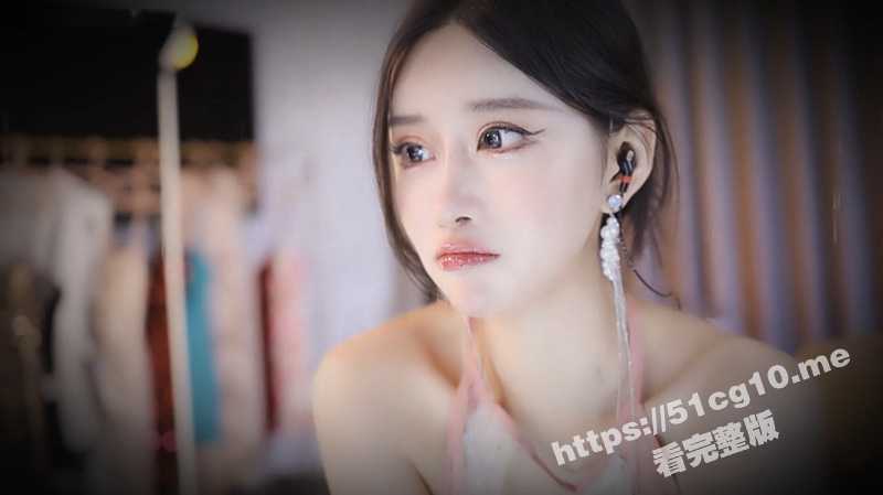 老师被带去男生宿舍 网易CC 小恩雅 最新剧情定制！-51吃瓜网