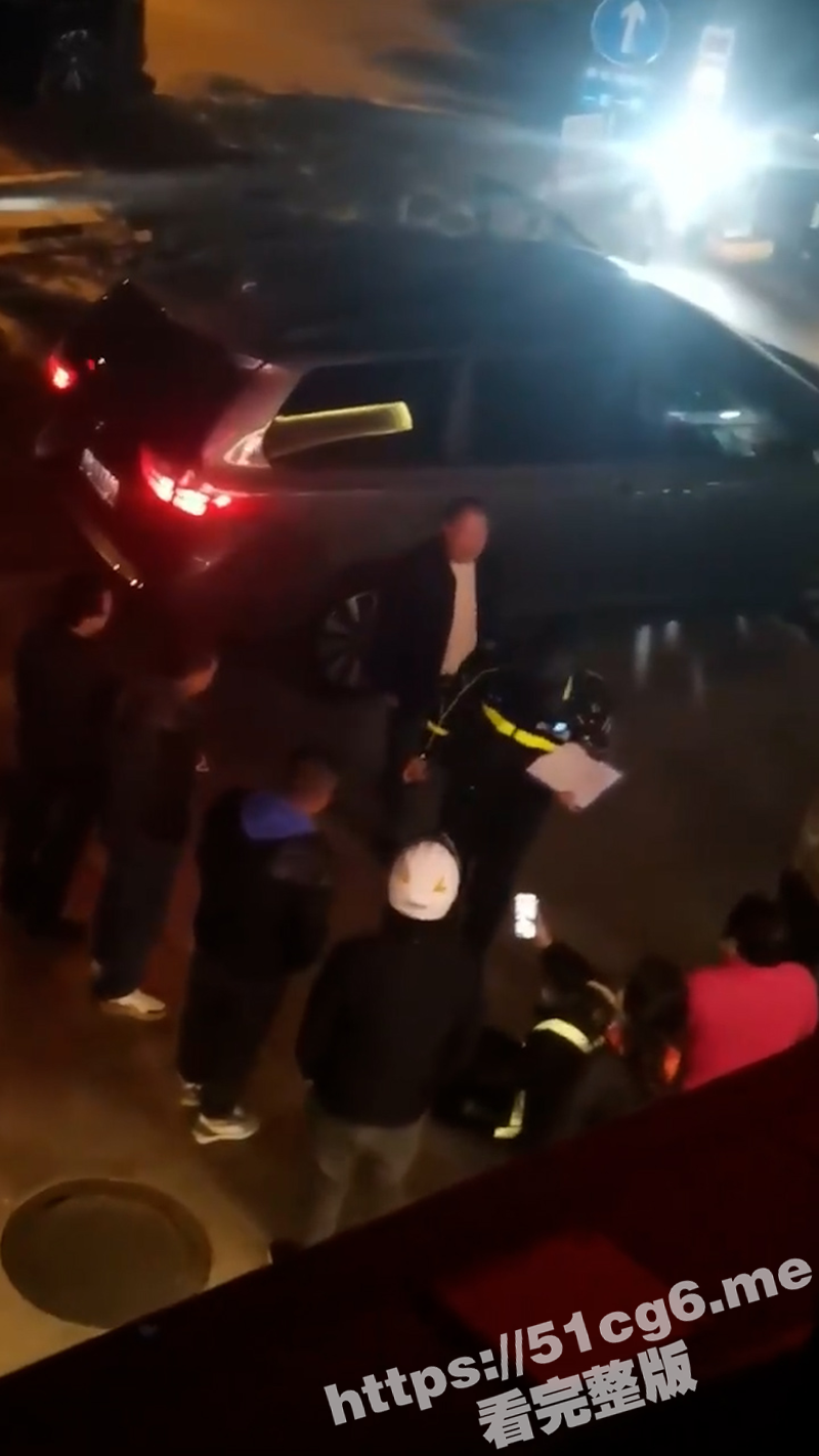 喝点酒就忘了天高地厚！无锡男子醉酒把代驾给打了 警察来了还是那么狂妄！ - 51吃瓜网-51吃瓜网