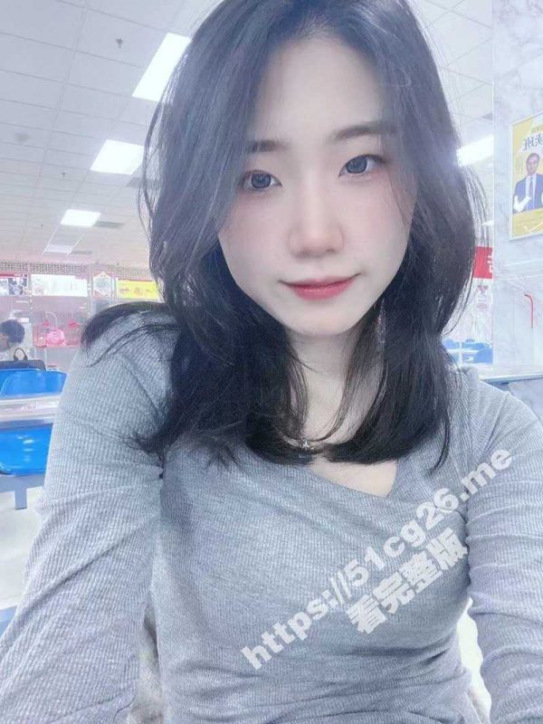 四川师范大学传媒学院 高颜值反差婊 冯雨微 被男友在KTV厕所多场地啪啪后入视频流出！学传媒的真的好骚啊-51吃瓜网