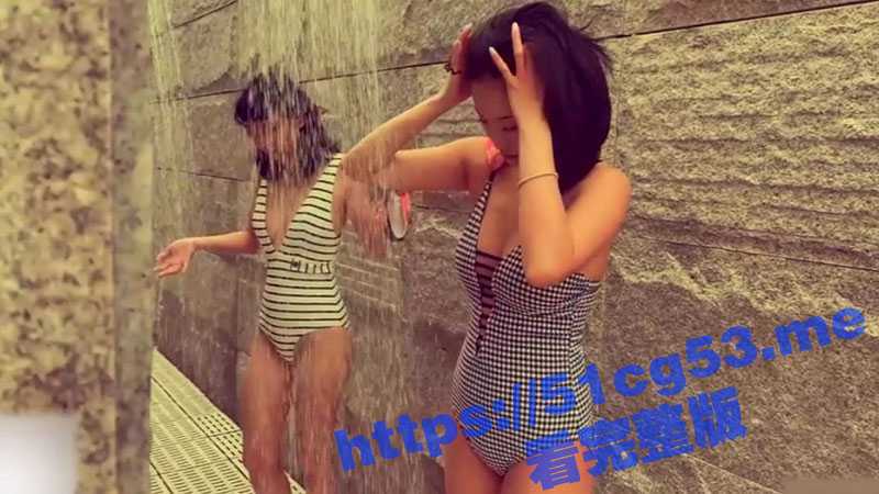 两个反差母狗留学生 双飞服务上演一边被大白屌插着一边帮好闺蜜舔阴蒂！-51吃瓜网