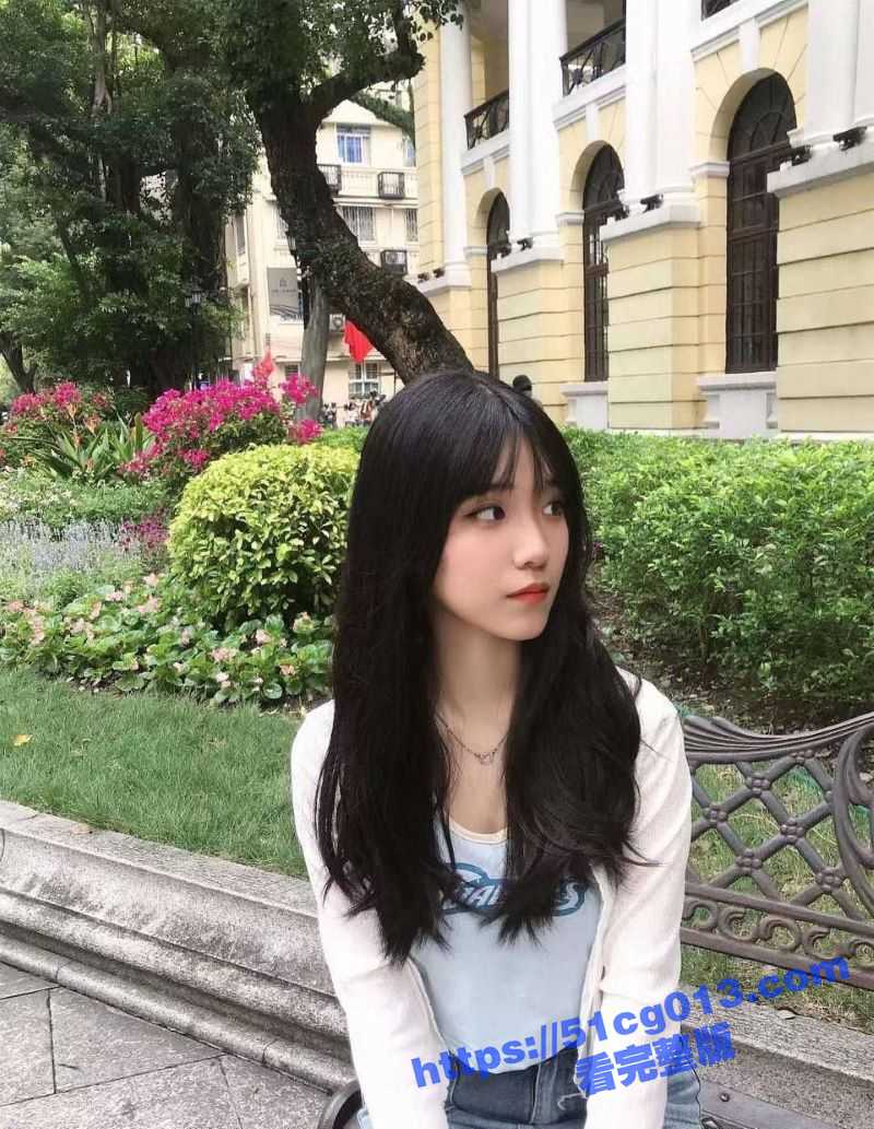 瓜友投稿 广西新华学院学生 徐晓丽 校园女神被土豪拿下 拍摄自慰骚穴 被土豪颜射视频曝光! - 51吃瓜网-51吃瓜网