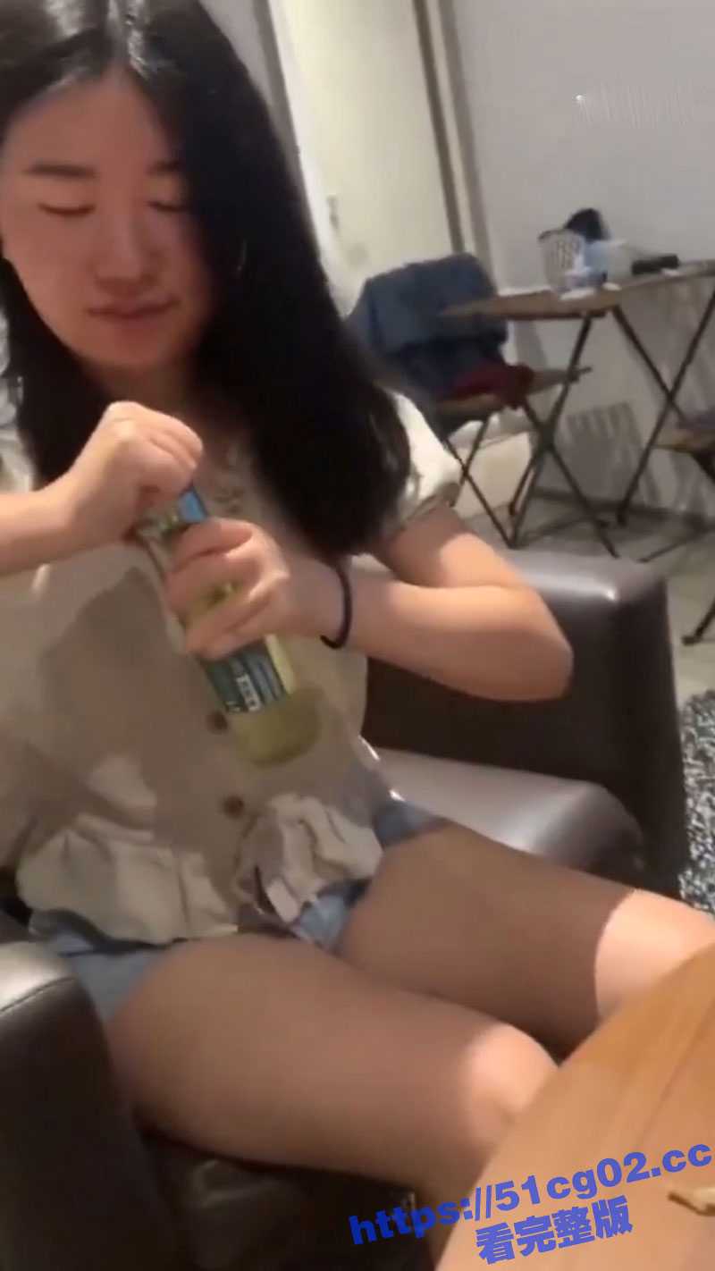 推特约炮大神 大洋屌 约炮超级风骚的已婚人妻！全程淫语不断“不要射 再多干我一会”！ - 51吃瓜网-51吃瓜网