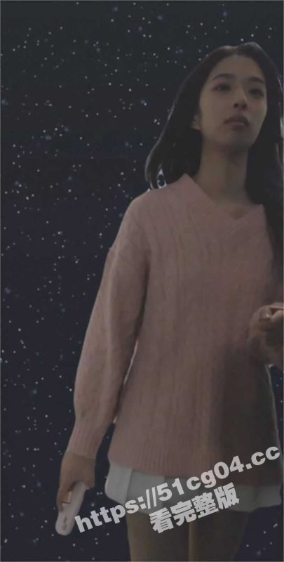 高中情侣一起上公厕被人尾随偷拍 虽然拼命压低叫声 但是喘息根本掩盖不住-51吃瓜网