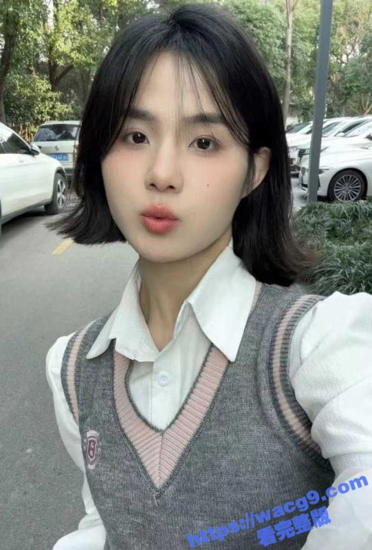 北京工商大学情侣自拍流出 女主身材超棒马甲线清晰 细致口活好想试一试!-51吃瓜网