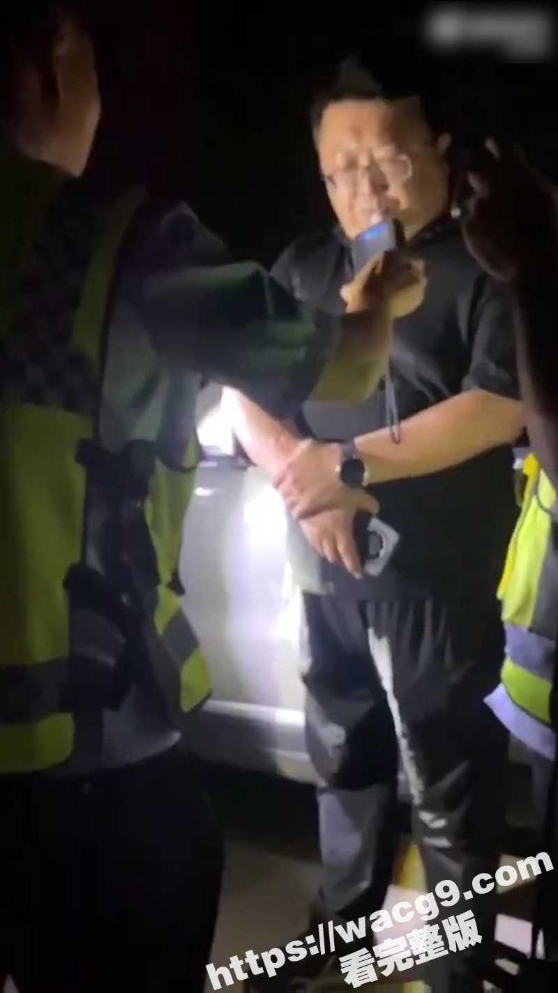 平邑县柏林镇 纪委书记梁某欣 被查酒驾拒不下车 当地回应 此人已停职接受调查 - 51吃瓜网-51吃瓜网