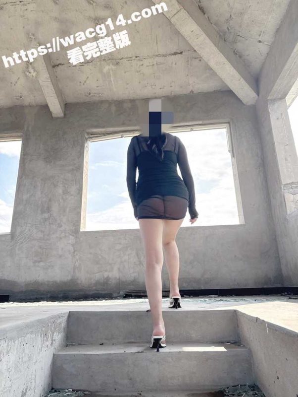 兄妹忍耐不住在工地乱伦 当场撕开衣服激情热吻！妹妹火辣裙装惹人犯罪 堪称绝美视觉盛宴！-51吃瓜网