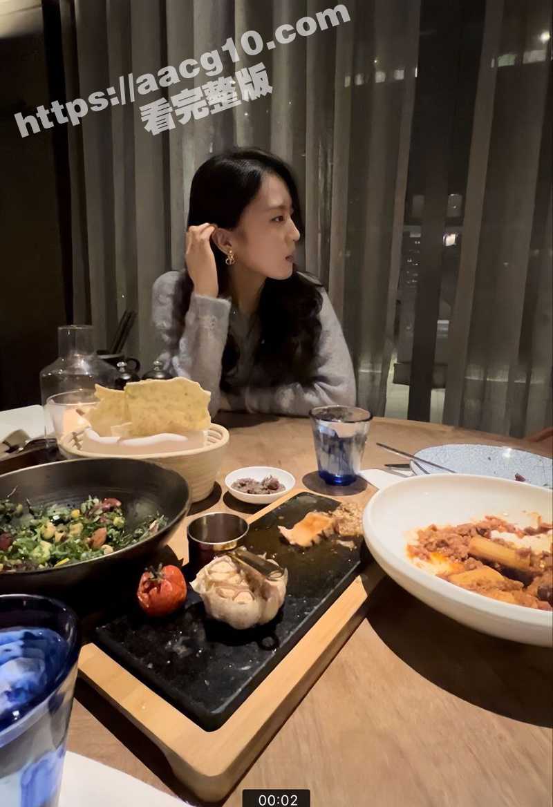 土豪富商包养大二学生妹 李湘 风油精滴穴重口性爱超级会玩 乖乖女脱光大反差竟是阴毛浓密的黑森林 - 51吃瓜网-51吃瓜网