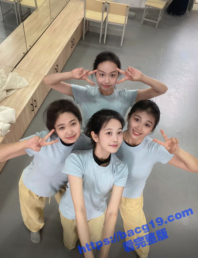 现代音乐学院母狗门事件！大三舞蹈校花 乔烨 背着男友让校外金主包养调教约炮视频流出 - 51吃瓜网-51吃瓜网