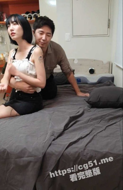 韩国约泡达人金先生系列之 约95后短发清纯美女 崔琳 回家请她吃大香蕉 口爆视频流出-51吃瓜网