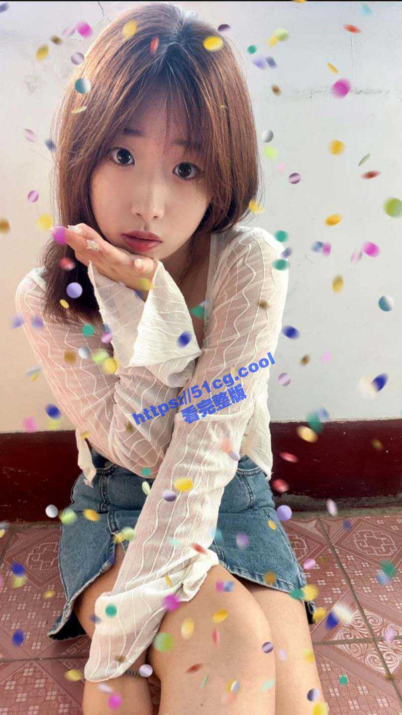 大二学妹玩的很花,喜爱多人运动,实力金主包养的玩物 - 51吃瓜网-51吃瓜网