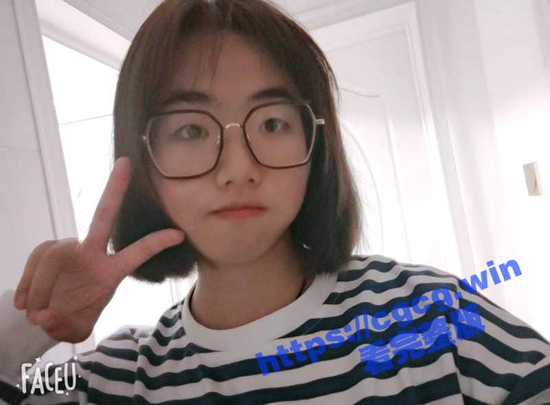 SOUL大学生约到的母狗 网调2个月开房上垒 经常让她在宿舍抠b拍过来互撸 微胖很可爱!-51吃瓜网